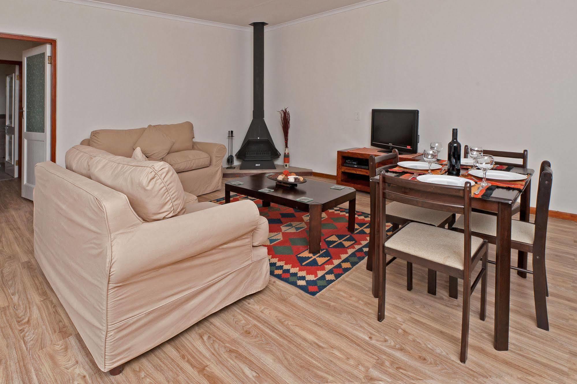 La Galiniere Guest Cottages Франсхук Экстерьер фото